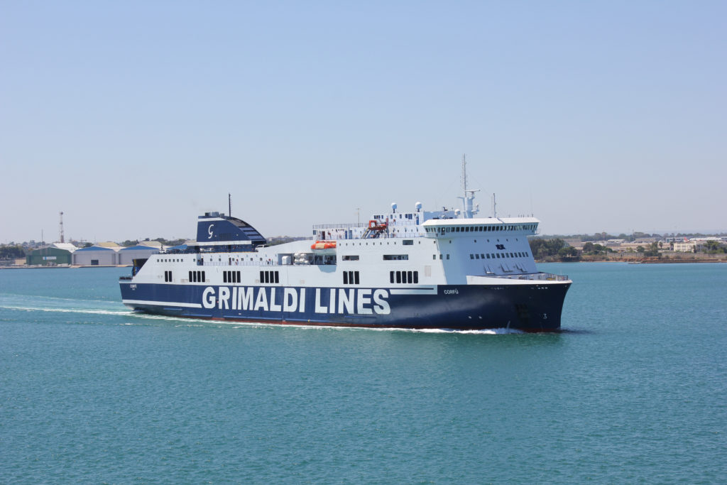 traghetto Grimaldi Lines